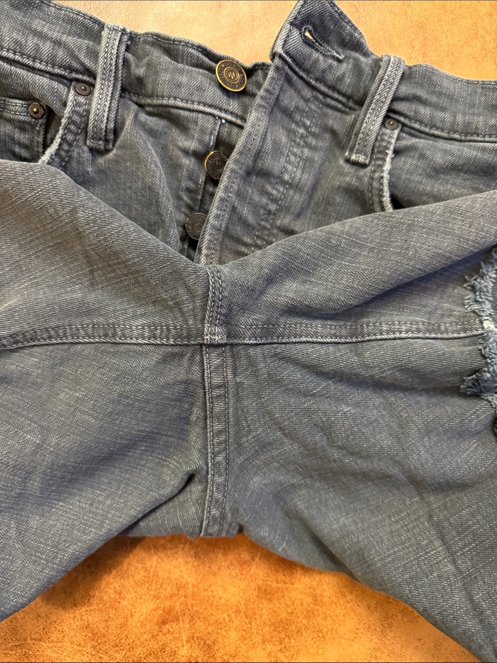 MOTHER Denim The Tripper Cutoff Fray Shorts Sz 26 The Devil May Care Black Grey - Picture 3 of 10